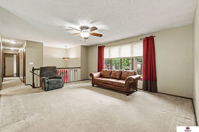 8021 Myrtle Street, Lincoln, NE 68506