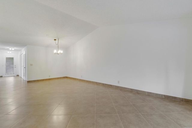 15364 Lakes Of Delray Boulevard 61, Delray Beach, FL 33484