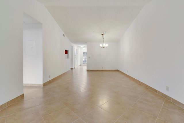15364 Lakes Of Delray Boulevard 61, Delray Beach, FL 33484