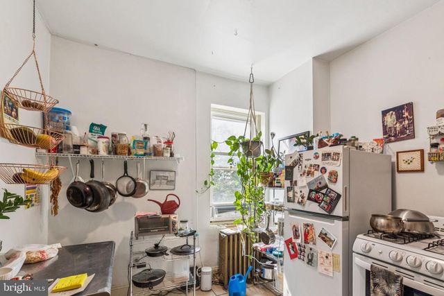 4714 WOODLAND AVE, Philadelphia, PA 19143