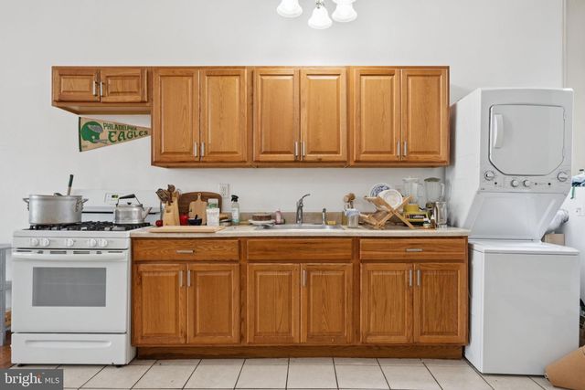4714 WOODLAND AVE, Philadelphia, PA 19143