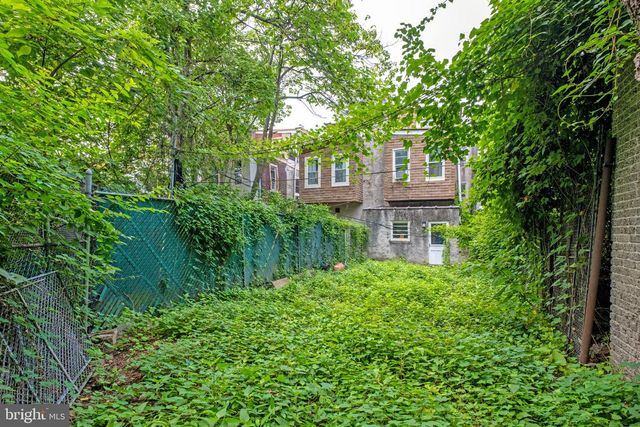 4714 WOODLAND AVE, Philadelphia, PA 19143