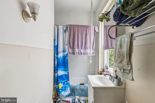 4714 WOODLAND AVE, Philadelphia, PA 19143