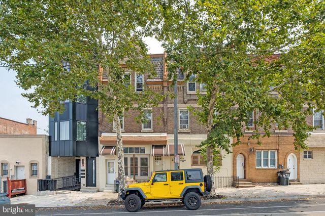 4714 WOODLAND AVE, Philadelphia, PA 19143