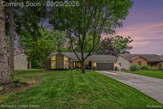 21995 Sunflower Road, Novi, MI 48375