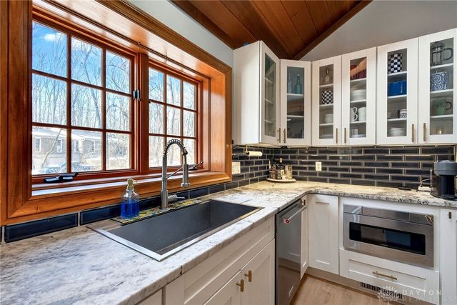 2810 E Spring Valley Pike, Dayton, OH 45458