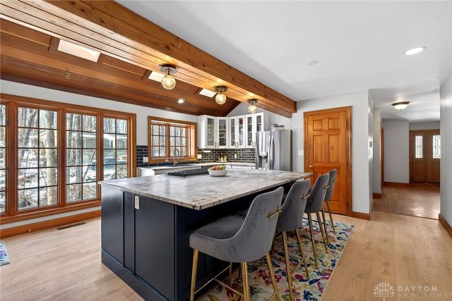 2810 E Spring Valley Pike, Dayton, OH 45458