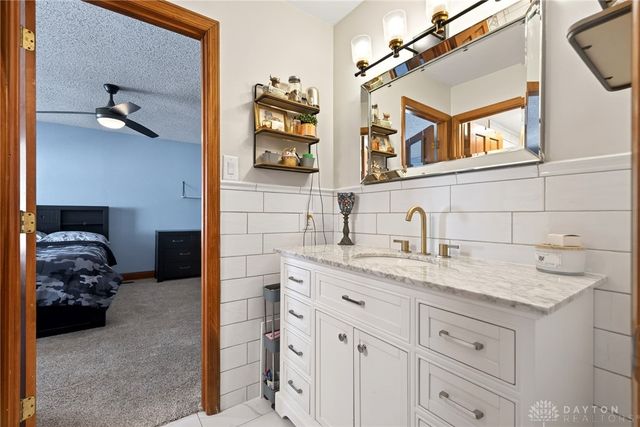 2810 E Spring Valley Pike, Dayton, OH 45458