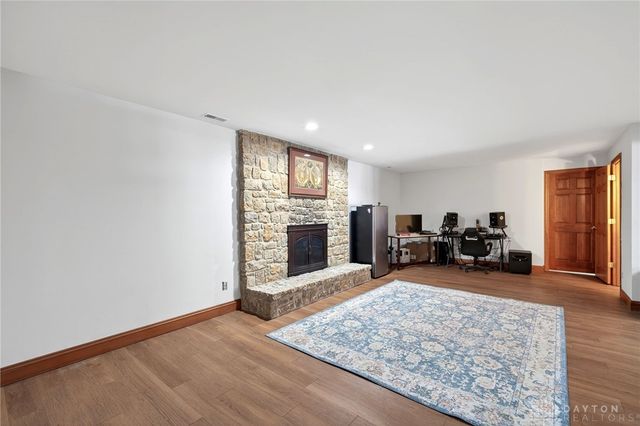 2810 E Spring Valley Pike, Dayton, OH 45458