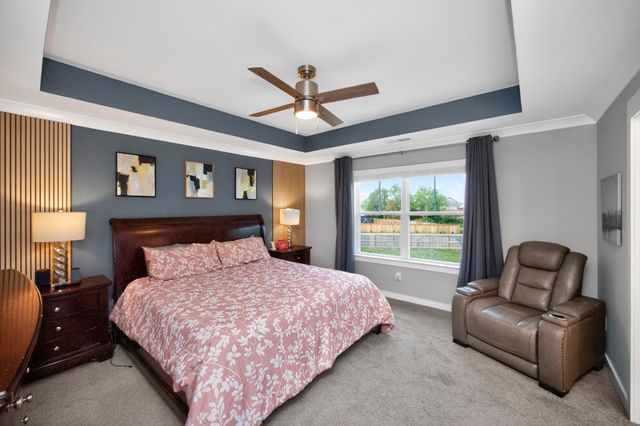 203 Strongpoint Dr, Hendersonville, TN 37075
