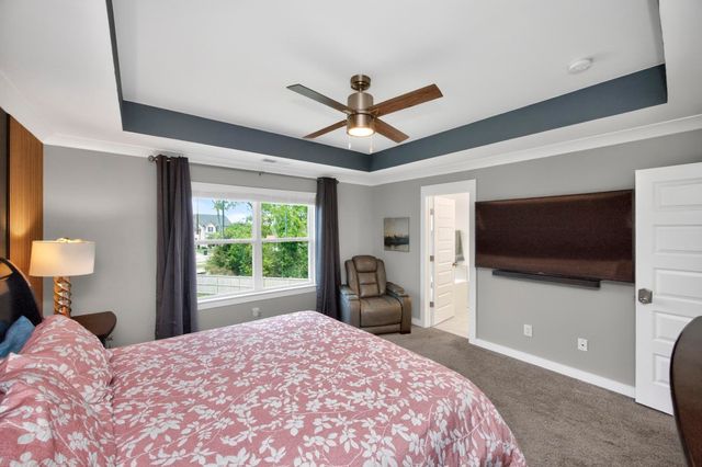203 Strongpoint Dr, Hendersonville, TN 37075