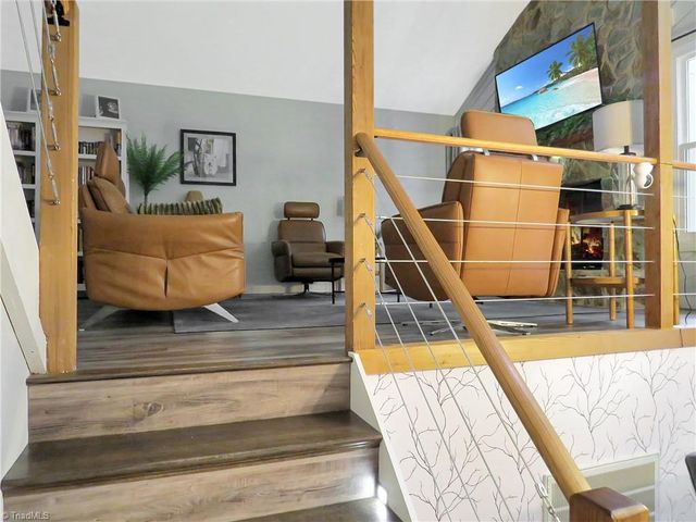 1205 Century Park Avenue, Kernersville, NC 27284