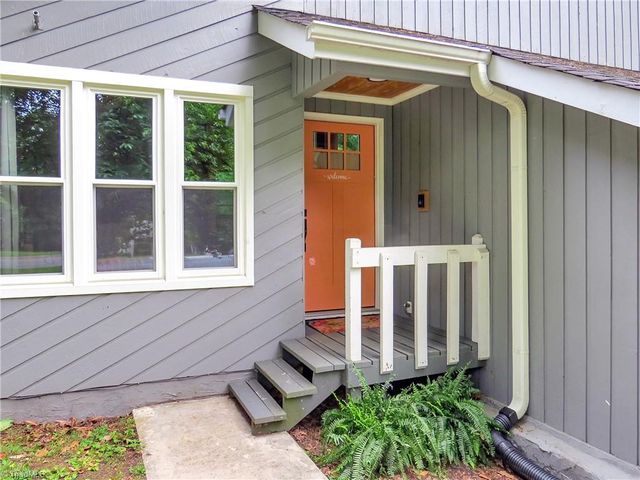 1205 Century Park Avenue, Kernersville, NC 27284