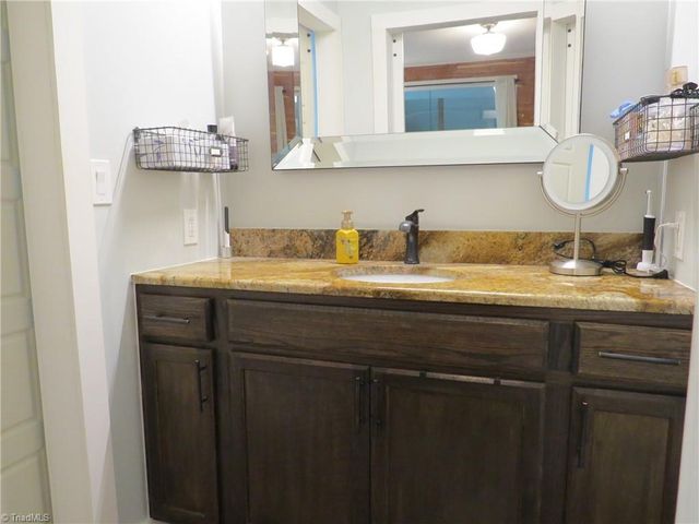 1205 Century Park Avenue, Kernersville, NC 27284