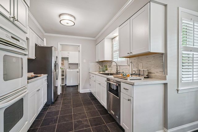 6955 BENT CREEK DR, Germantown, TN 38138