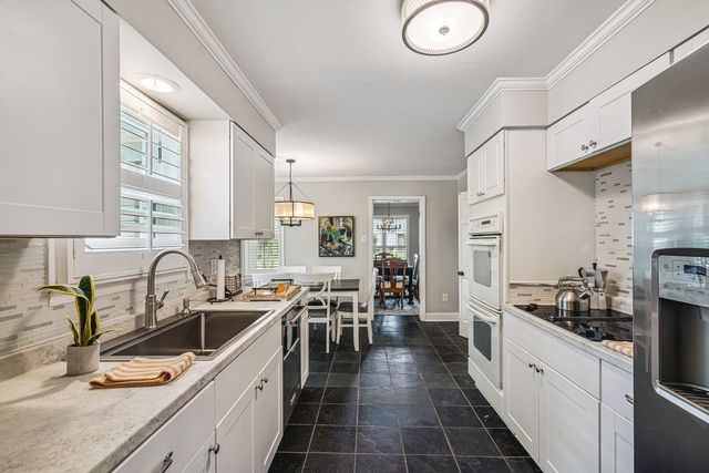 6955 BENT CREEK DR, Germantown, TN 38138
