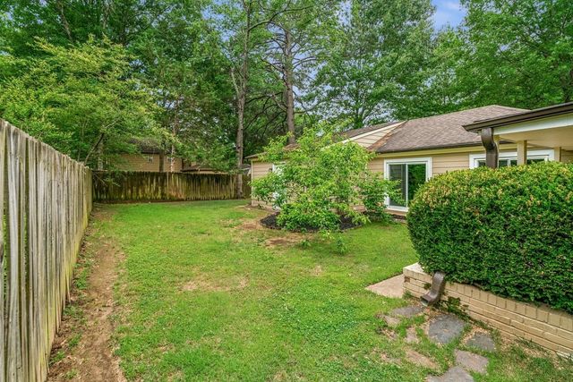 6955 BENT CREEK DR, Germantown, TN 38138