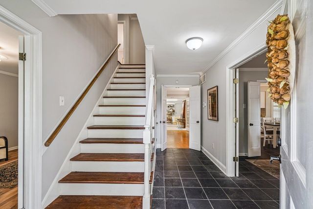 6955 BENT CREEK DR, Germantown, TN 38138