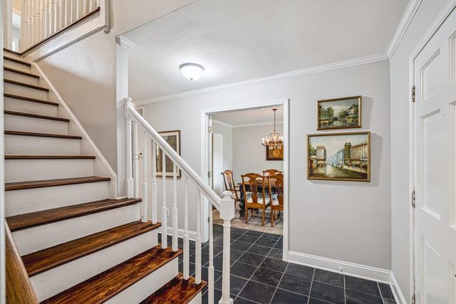 6955 BENT CREEK DR, Germantown, TN 38138
