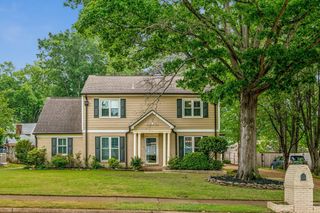 6955 BENT CREEK DR, Germantown, TN 38138