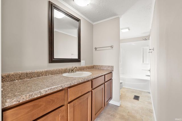 18711 Mcduffee Road, Churubusco, IN 46723