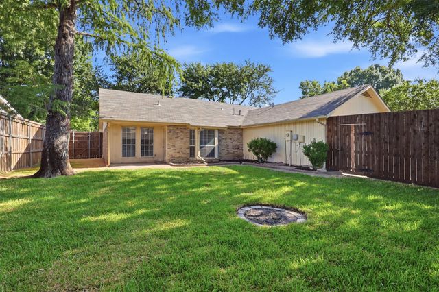 250 Creekside Lane, Coppell, TX 75019