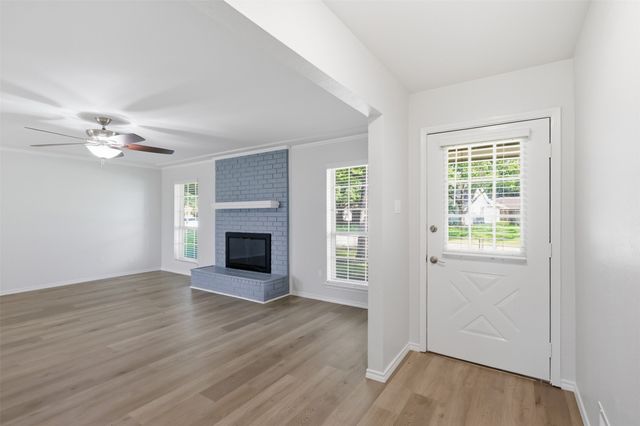 250 Creekside Lane, Coppell, TX 75019