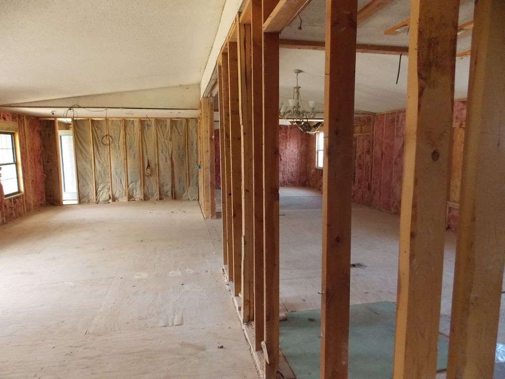 Image 25 of property listing at 223 N BROADWAY Street, Centralia, IL 62801