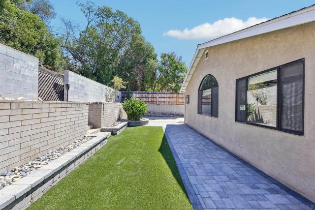 9308 Lake Canyon Rd, Santee, CA 92071