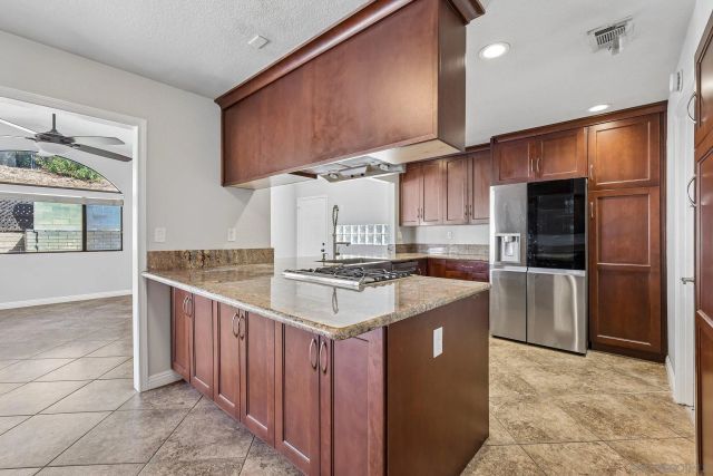 9308 Lake Canyon Rd, Santee, CA 92071