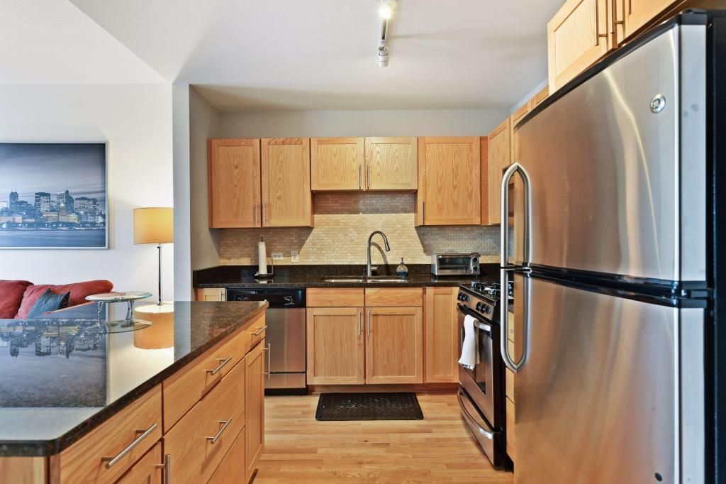 929 Portland Avenue S 1203, Minneapolis, MN 55404 — photo 2
