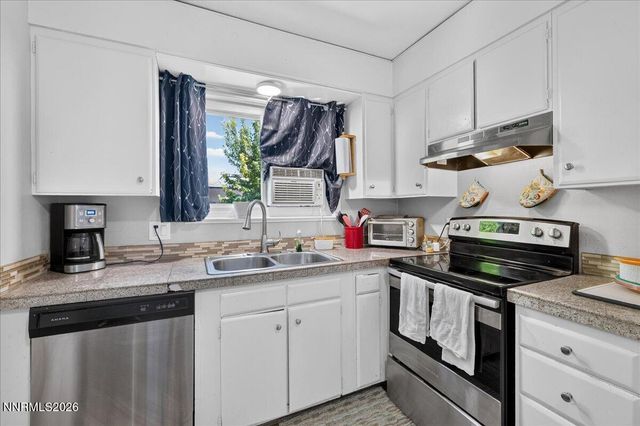 5 Smithridge Park, Reno, NV 89502