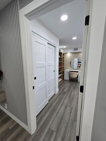 6039 Collins Avenue 609, Miami Beach, FL 33140