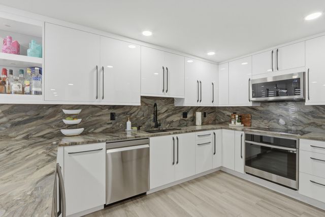 6039 Collins Avenue 609, Miami Beach, FL 33140