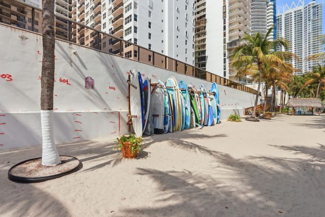 6039 Collins Avenue 609, Miami Beach, FL 33140