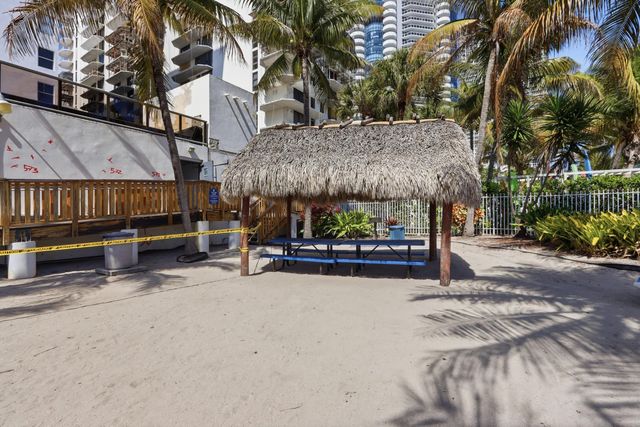 6039 Collins Avenue 609, Miami Beach, FL 33140