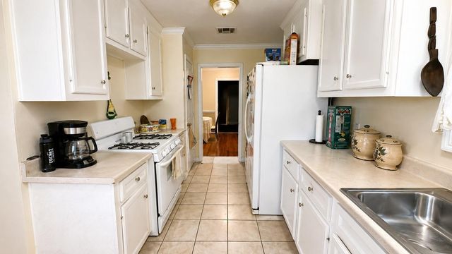 5130 Cortelyou Lane, Houston, TX 77021