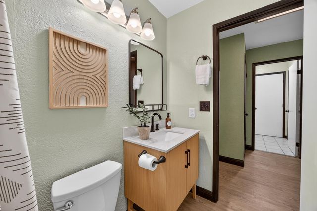 4345 Armadale Way, Sacramento, CA 95823