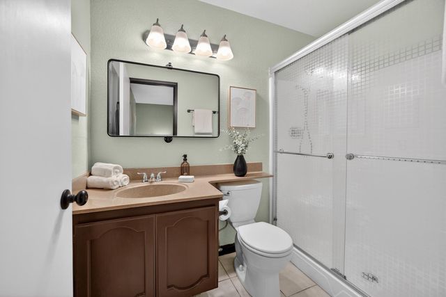 4345 Armadale Way, Sacramento, CA 95823