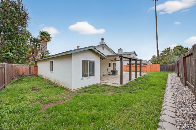 4345 Armadale Way, Sacramento, CA 95823