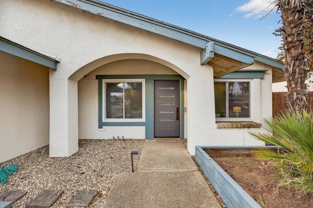 4345 Armadale Way, Sacramento, CA 95823