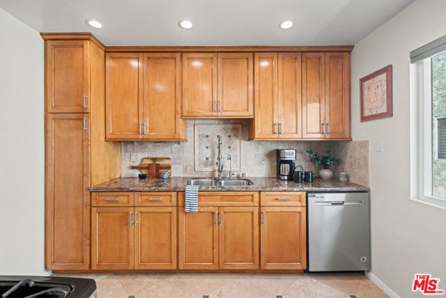 2248 S Bentley Avenue 2, Los Angeles, CA 90064