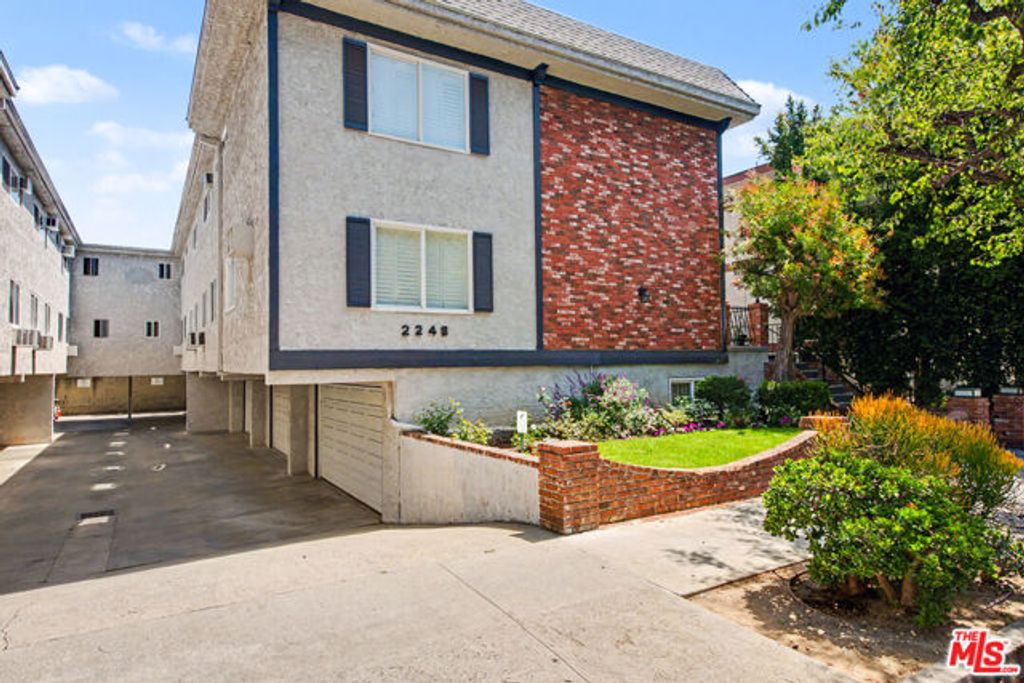 2248 S Bentley Avenue 2, Los Angeles, CA 90064