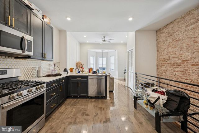 5227 WALNUT ST, Philadelphia, PA 19139