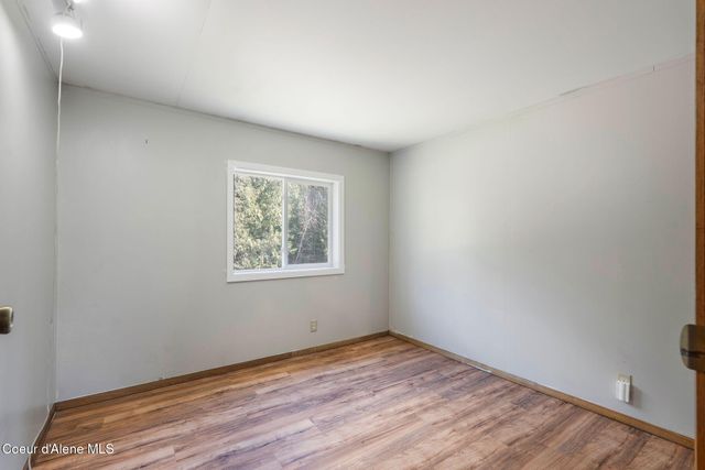 300 Sunny Shadows Lane, Sandpoint, ID 83864