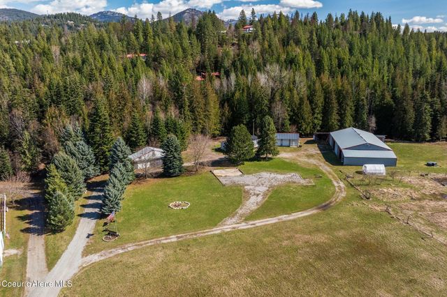 300 Sunny Shadows Lane, Sandpoint, ID 83864
