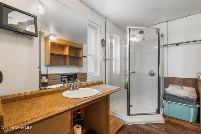 300 Sunny Shadows Lane, Sandpoint, ID 83864