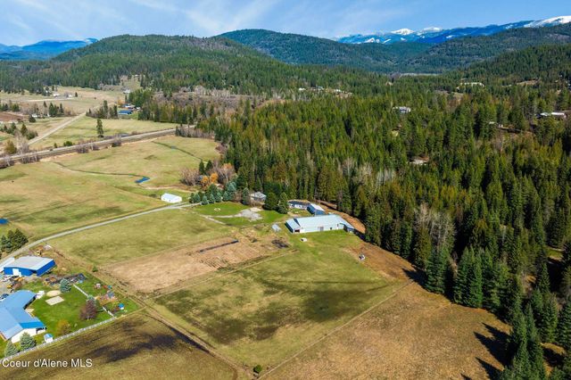 300 Sunny Shadows Lane, Sandpoint, ID 83864