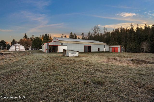 300 Sunny Shadows Lane, Sandpoint, ID 83864