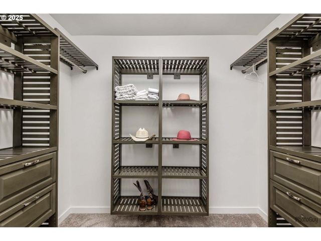 88454 SPROAT RANCH Rd, Veneta, OR 97487